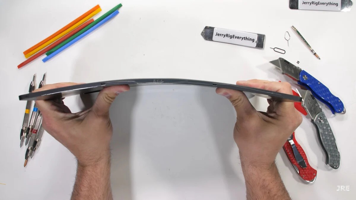 samsung galaxy tab s8 ultra jerryrigeverything