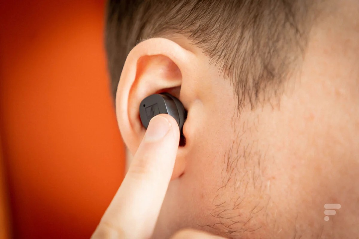 Les Sennheiser Momentum True Wireless 3 sont dotés de surfaces tactiles