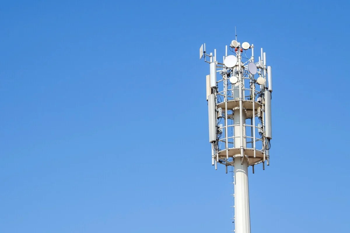 telecommunication-g050dc2564_1920