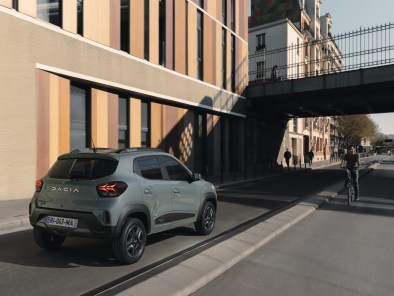 2022 - Nouvelle identit visuelle Dacia - Dacia SPRING (1)