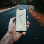 GPS, GNSS, double-fréquence : tout comprendre à la géolocalisation des smartphones et montres connectées