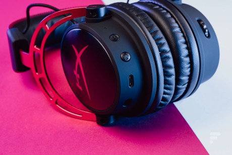 HyperX Cloud Alpha Wireless