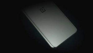 Ce visuel ne nous apprend rien sur le design du nouveau OnePlus Nord 2T 5G... mais il faut s'en contenter // Source : OnePlus