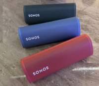 L'enceinte Bluetooth Sonos Roam voit la vie en couleur // Source : FRANDROID - Melinda DAVAN-SOULAS