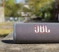 La JBL Flip 6 // Source : Tristan Jacquel pour Frandroid