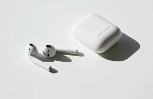 Seulement aujourd’hui, les Apple AirPods 2 sont au prix sacrifié de 94 €