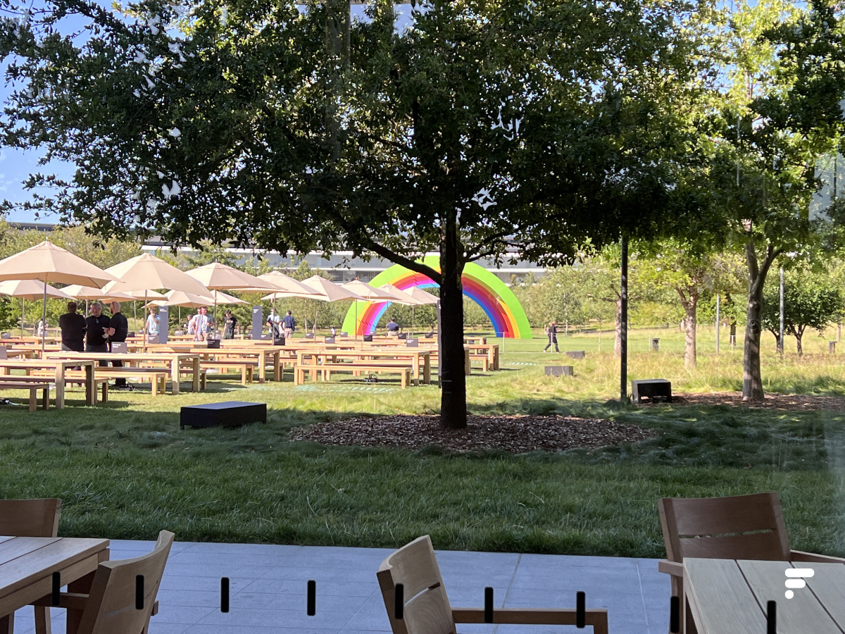 Apple park ring rainbow