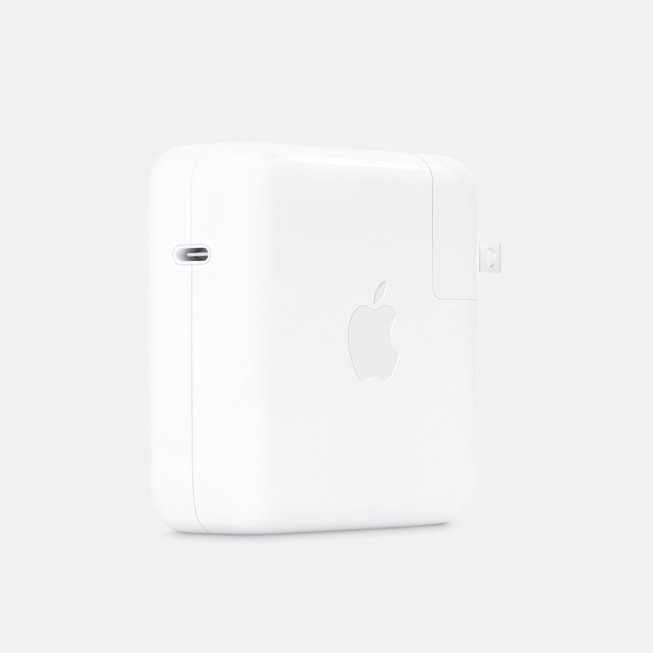 Apple-WWDC22-67W-dual-USB-C-Power-Adapter-220606_inline.jpg.large