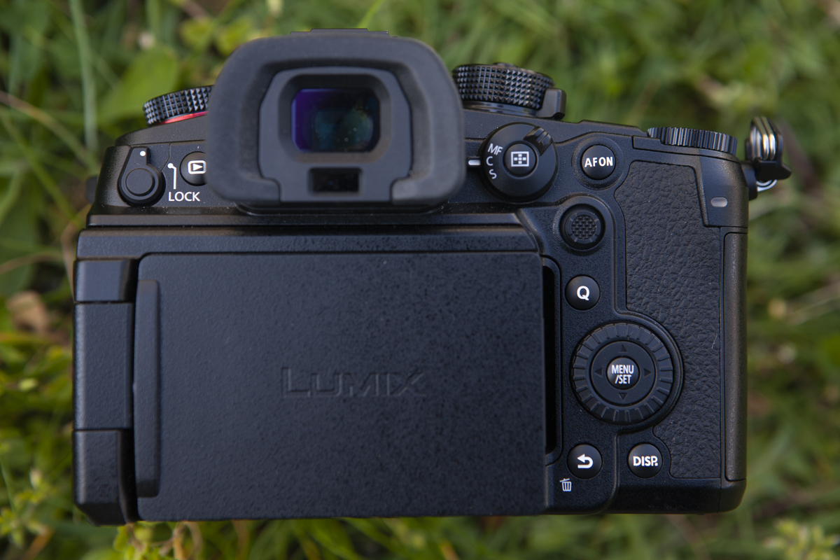 Le dos du Panasonic Lumix GH6