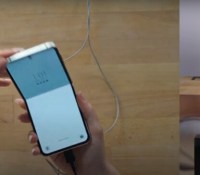 Le "torture test" en direct réservé au Galaxy Z Flip 3 // Source : Mrkeybrd sur YouTube