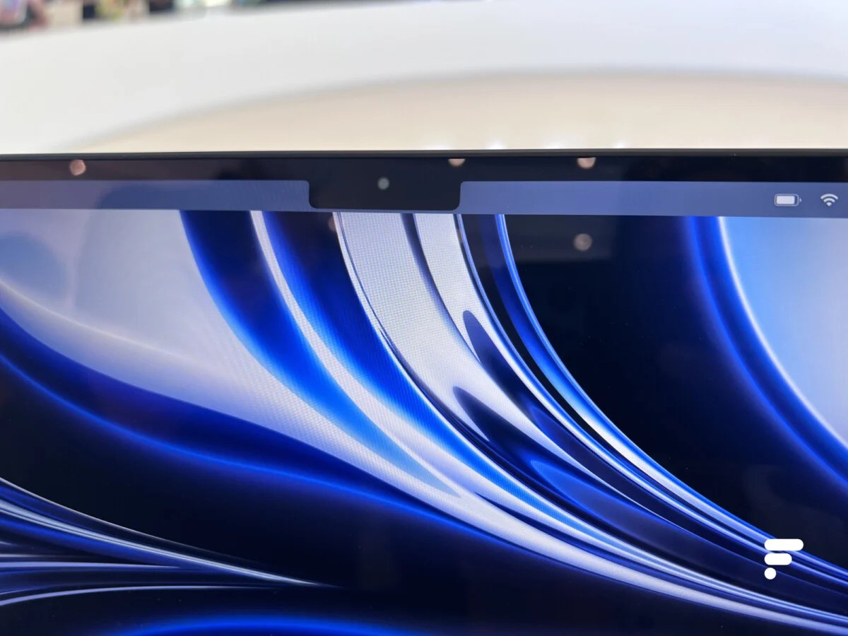 Apple Macbook air encoche
