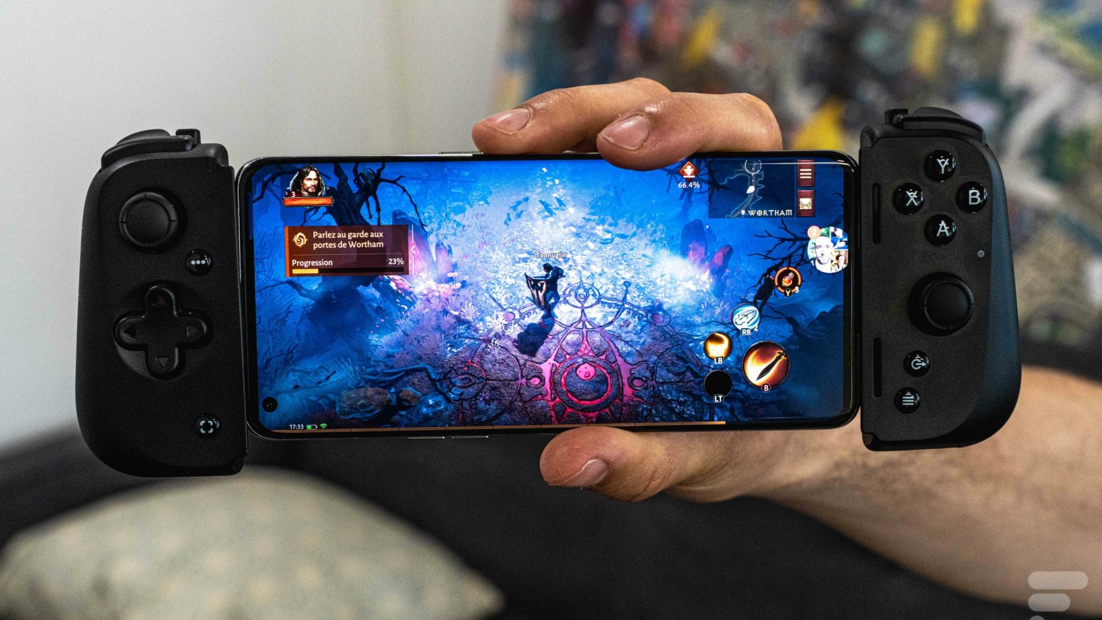 La manette Razer Kishi V2 pour iPhone est Ã  moins de 30 â‚¬ : son prix sâ€™effondre...