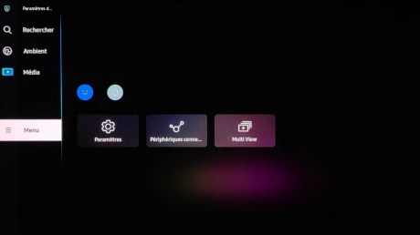 La rubrique Menu pour accéder aux paramètres et aux sources.