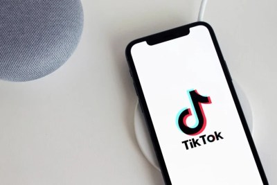 TikTok sur un iPhone, pour illustration. // Source : Pixabay