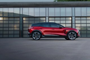 2022_Chevrolet-Blazer-EV_05