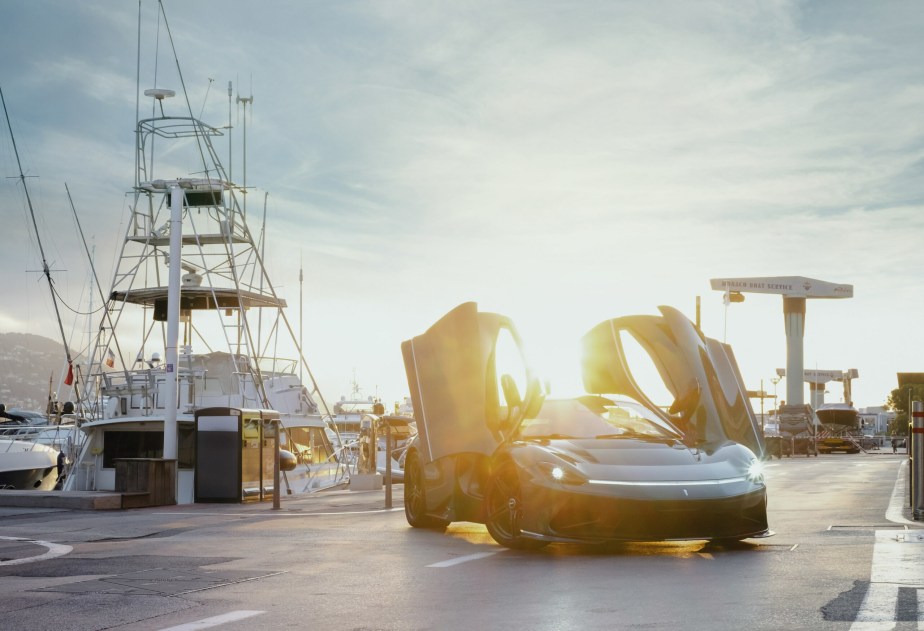 Début de production de la Pininfarina Battista