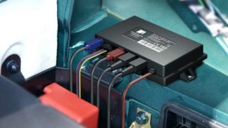 Car black boxes: coupled with automatic speed reduction, accidents should become rarer