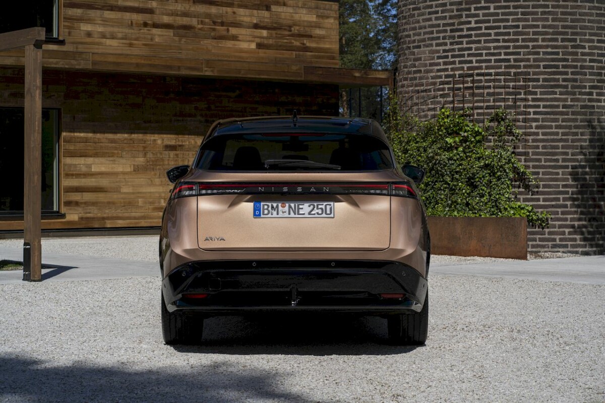 Nissan Ariya vs Tesla Model Y : laquelle est la meilleure voiture électrique ?