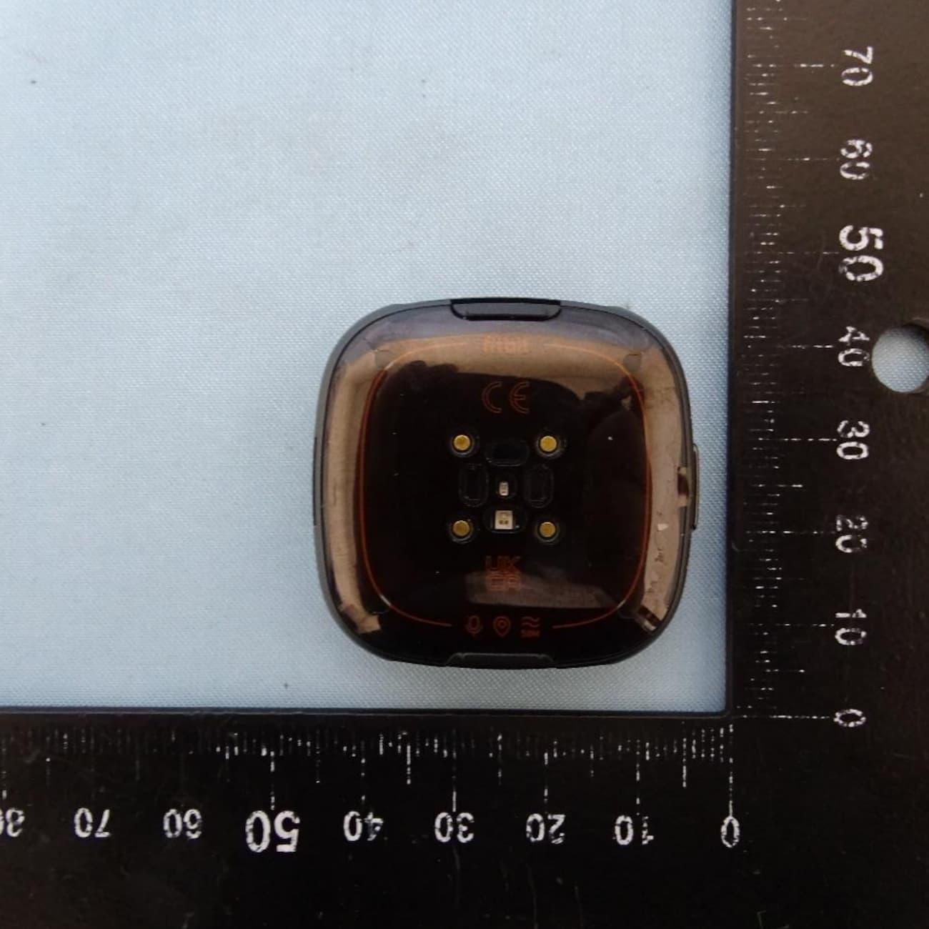 fitbit-versa-4-design-underside-1