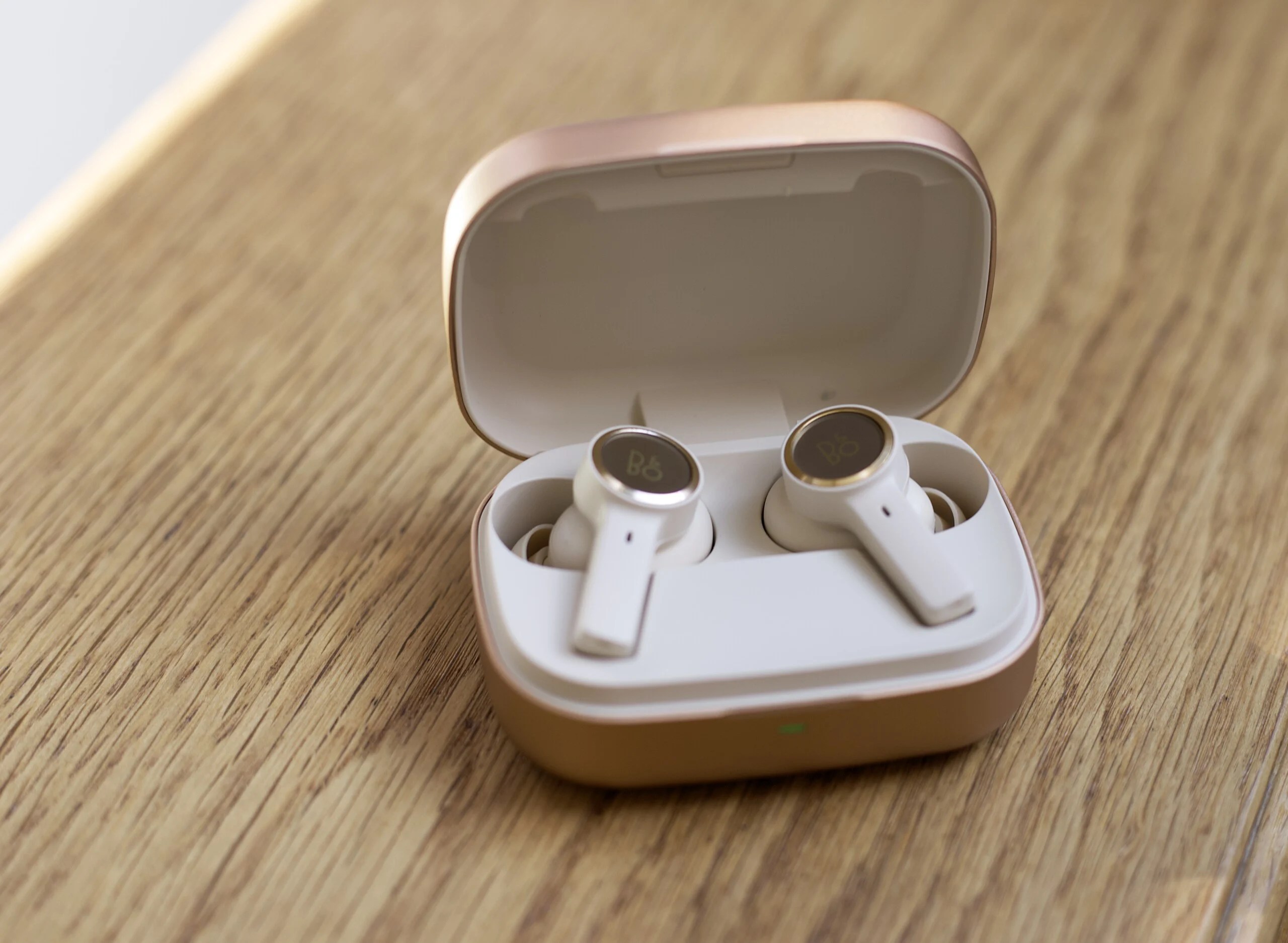 B&O Beoplay EX
