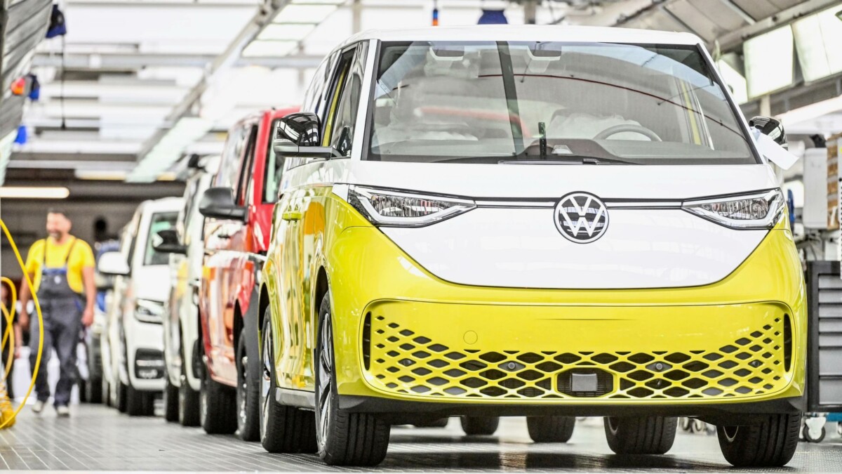 Volkswagen ID.  factory buzz