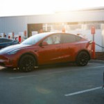 Pourquoi les Tesla resteront les meilleures voitures électriques pour les longs trajets pendant encore quelques années