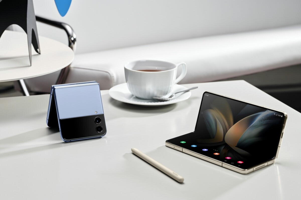 Galaxy Z Fold 4 11