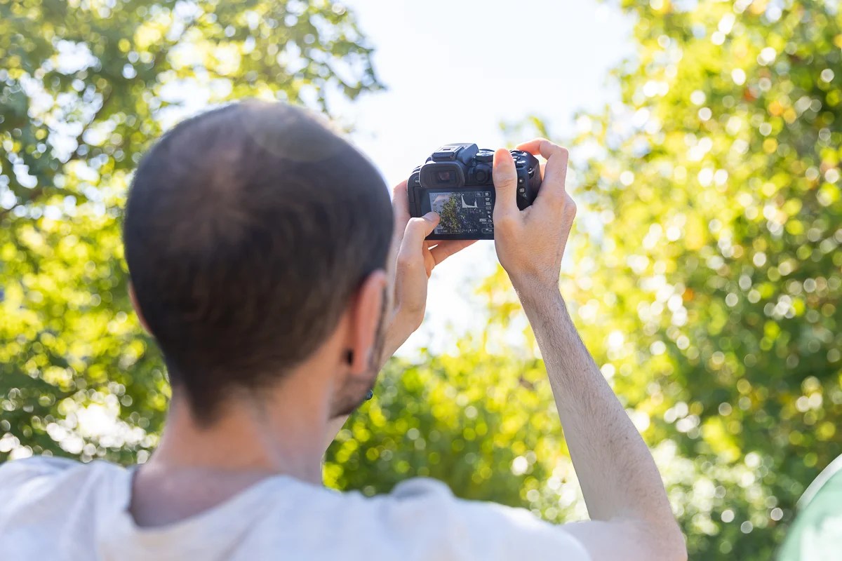 appareil photo en main