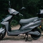 Essai du Easy-Watts e-Opai : un scooter électrique à petit prix taillé pour les débutants