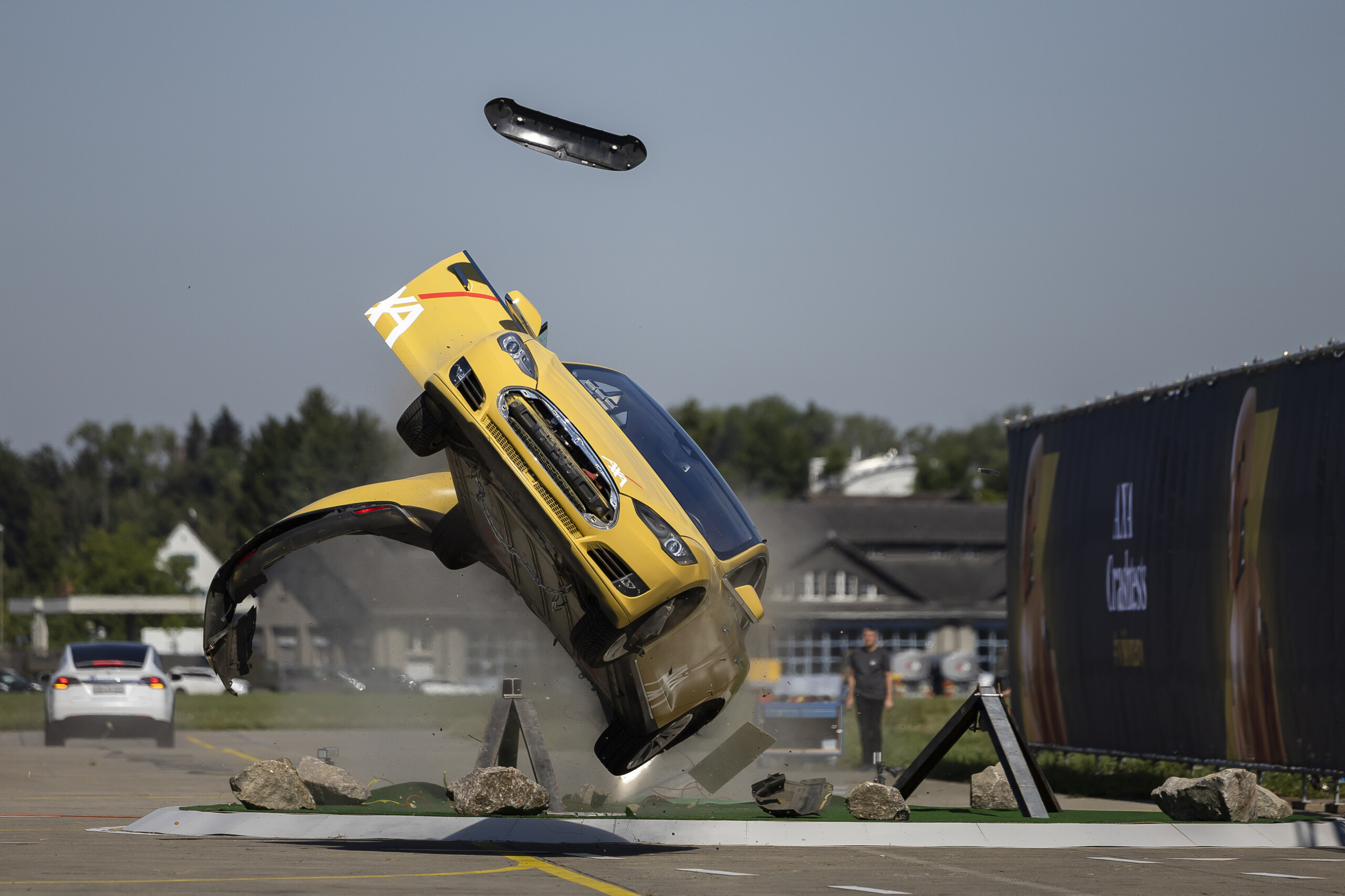 Tesla Model S accidenté par AXA, pour illustration