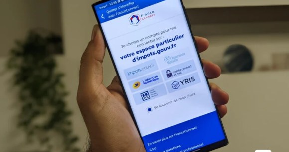 L'option de l'Assurance maladie est grisée sur FranceConnect // Source : Frandroid