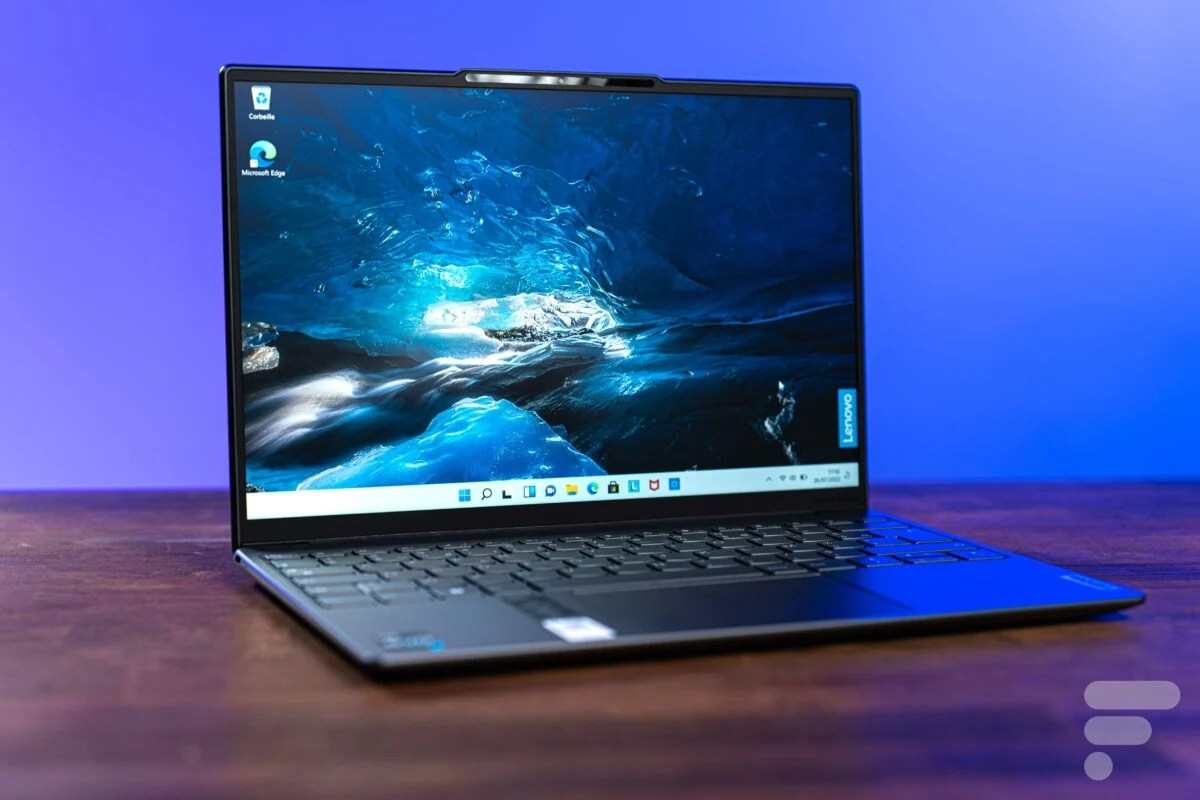 Lenovo Yoga Slim 7i Carbon 2022 test 1