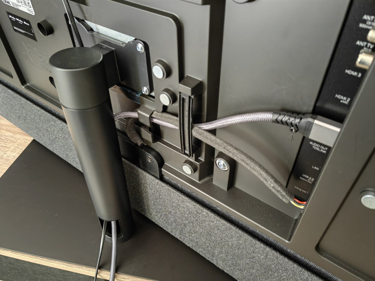 Test du Loewe bild i.65 dr+ set : une image de qualité, mais trop peu lumineuse
