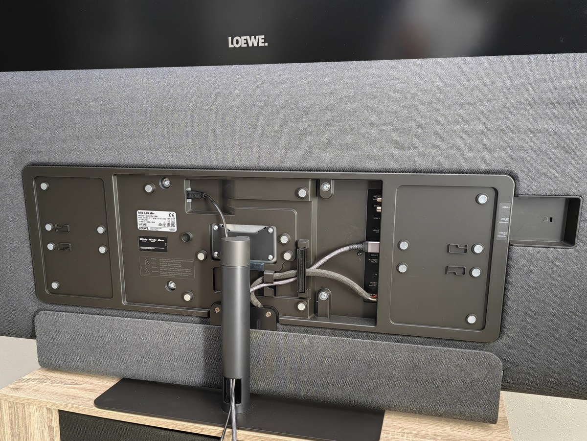Test du Loewe bild i.65 dr+ set : une image de qualité, mais trop peu lumineuse