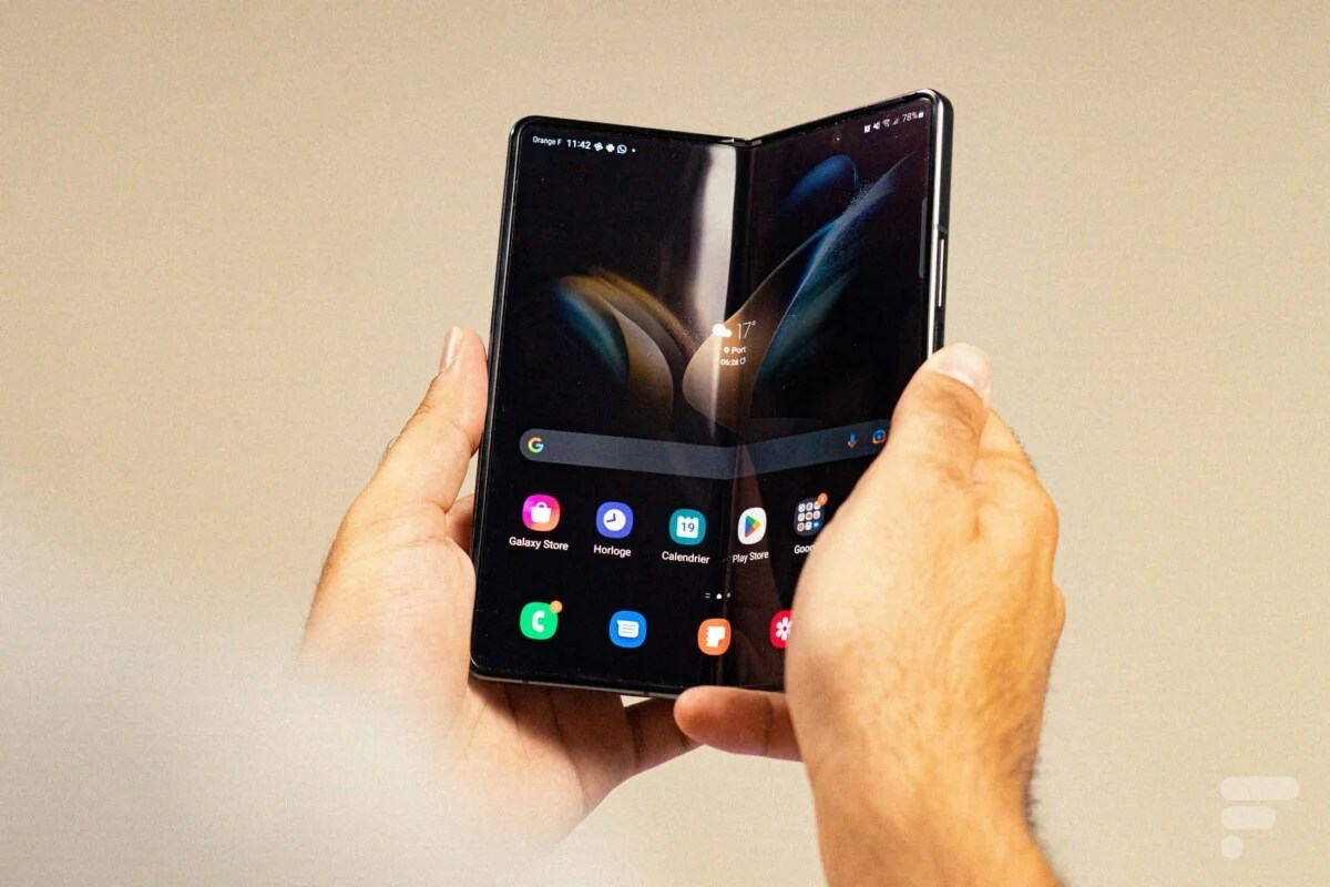 Samsung Galaxy Z Fold 4 10