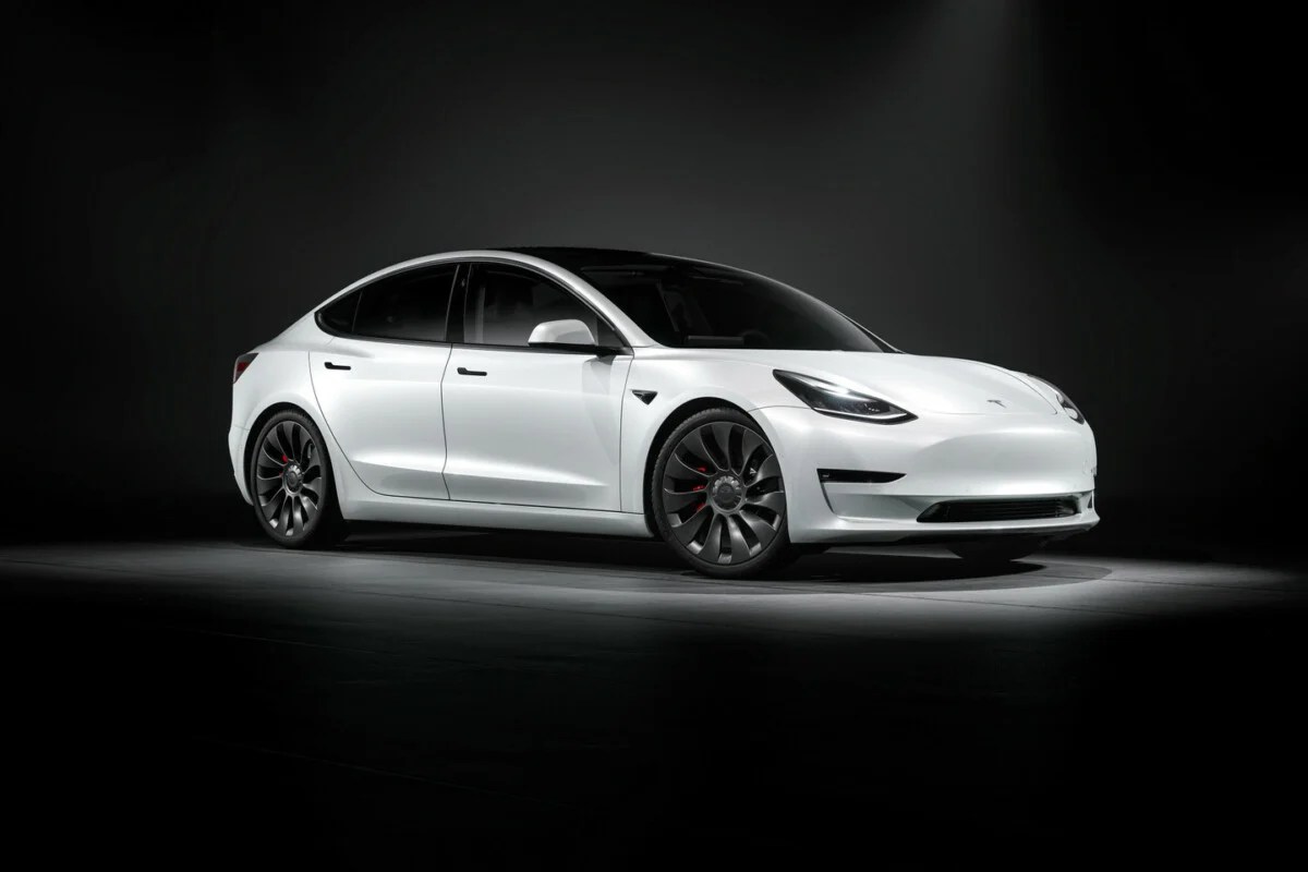 Tesla Model 3 officiel -00003