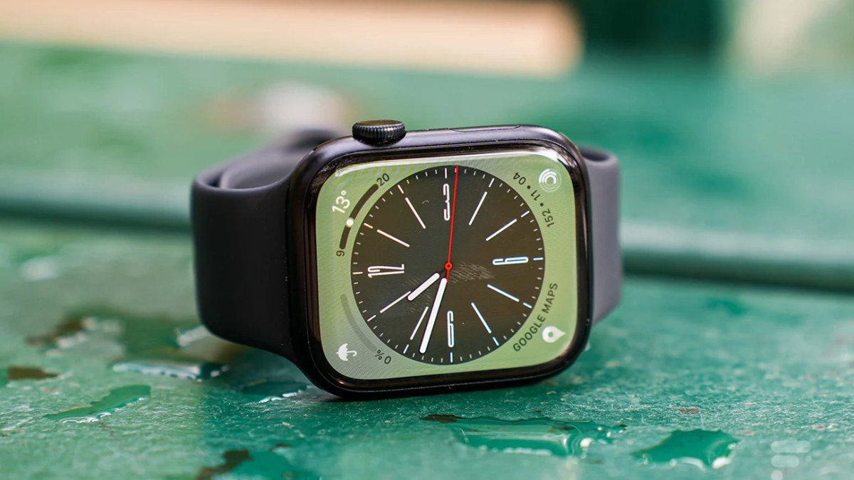 L'Apple Watch Series 8 avec le bracelet Sport