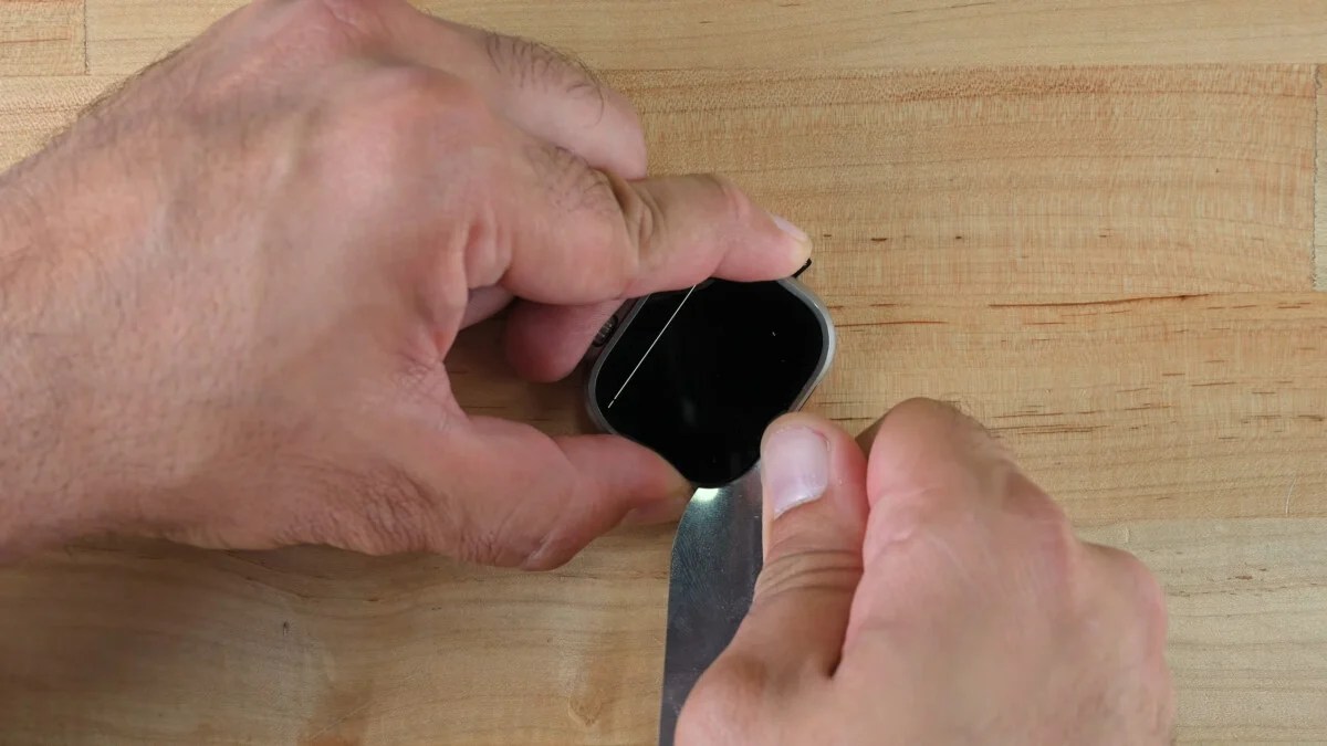 Apple Watch Ultra Teardown – Beautiful, Rugged, and Almost Repairable 3-0 screenshot