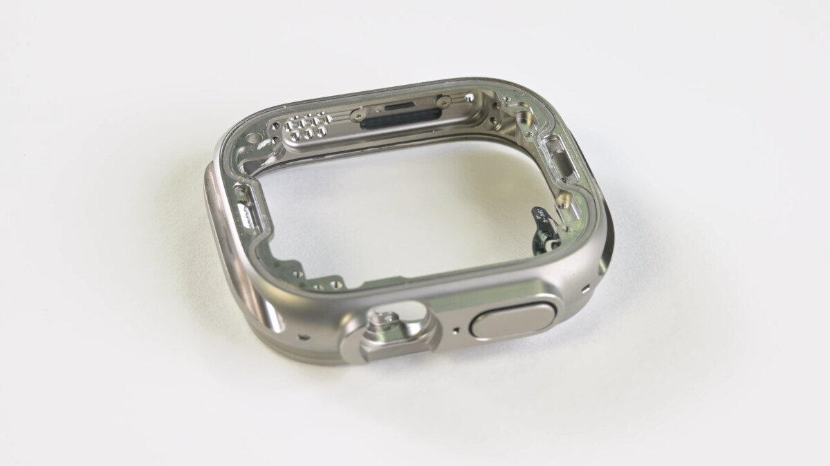 Apple Watch Ultra Teardown – Beautiful, Rugged, and Almost Repairable 4-20 screenshot