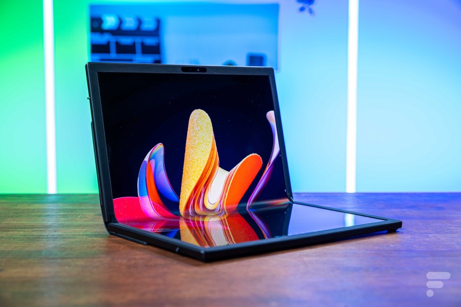 Le ZenBook 17 Fold d'Asus // Source : Robin Wycke – Frandroid