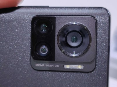 Motorola edge 30 ultra (1)