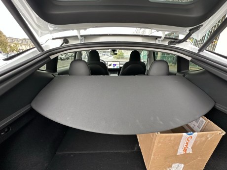 La plage arrière de la Tesla Model Y // Source : Bob JOUY pour Frandroid