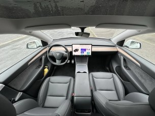 L'intérieur de la Tesla Model Y // Source : Bob JOUY pour Frandroid