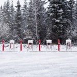 Pourquoi les voitures électriques mettent parfois plus de temps à se recharger en hiver