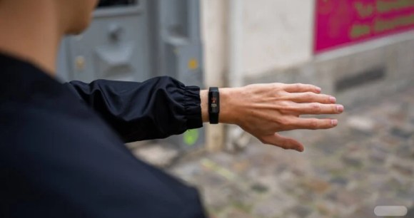 Le Fitbit Inspire 3 // Source : Chloé Pertuis – Frandroid