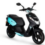Scooter électrique Peugeot e-Streetzone : il promet d’être pratique et endurant