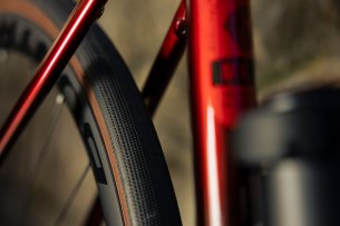 trek-domane-slr-b