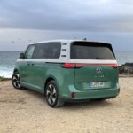 Volkswagen ID. Buzz : 7 places, plus d’autonomie et performances boostées pour le van électrique