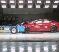 Crash-test Tesla Model S