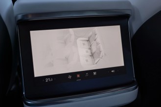 Tesla_Model_S_Plaid-25